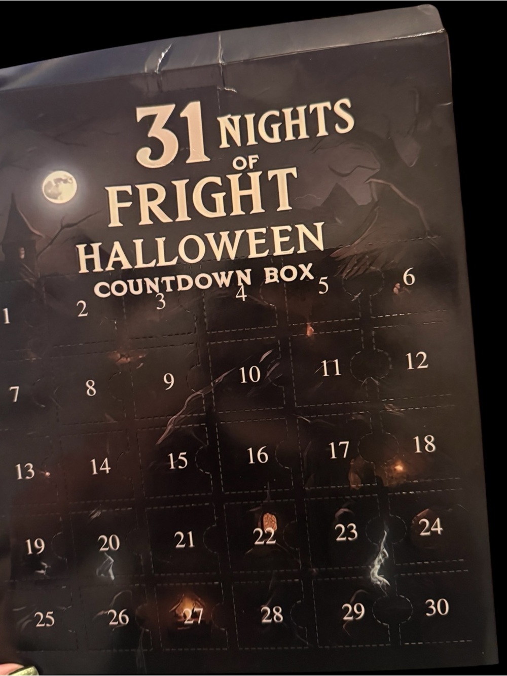 31 Nights of Fright Halloween Countdown Calendar 31 Mini Figures New - Picture 3 of 7